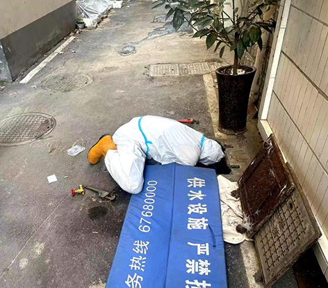 2-2郑州3  元旦假期抢修现场.jpg