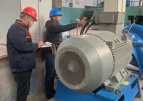 2-3泰安  设备检修现场.jpg