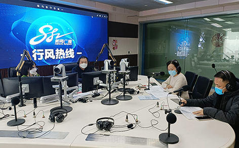 2-边  石家庄  节目直播现场.jpg