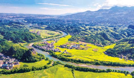 4-夫夷江    摄于新宁县崀山景区崀笏村夫夷江岸  郑国华.jpg