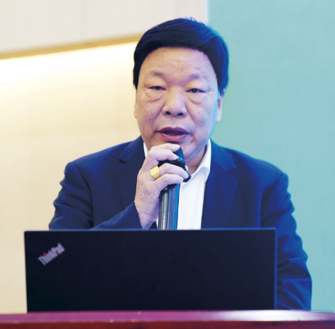 1-净水剂成立大会-何朝晖.png
