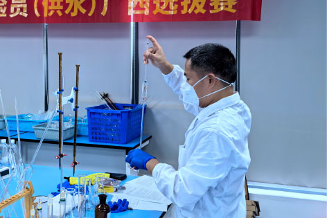 3-边  桂林.jpg