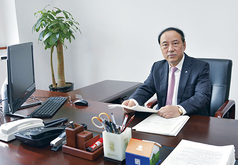 会长高亢.jpg