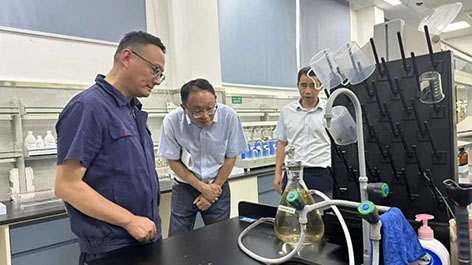 3-边  曹海剑.jpg
